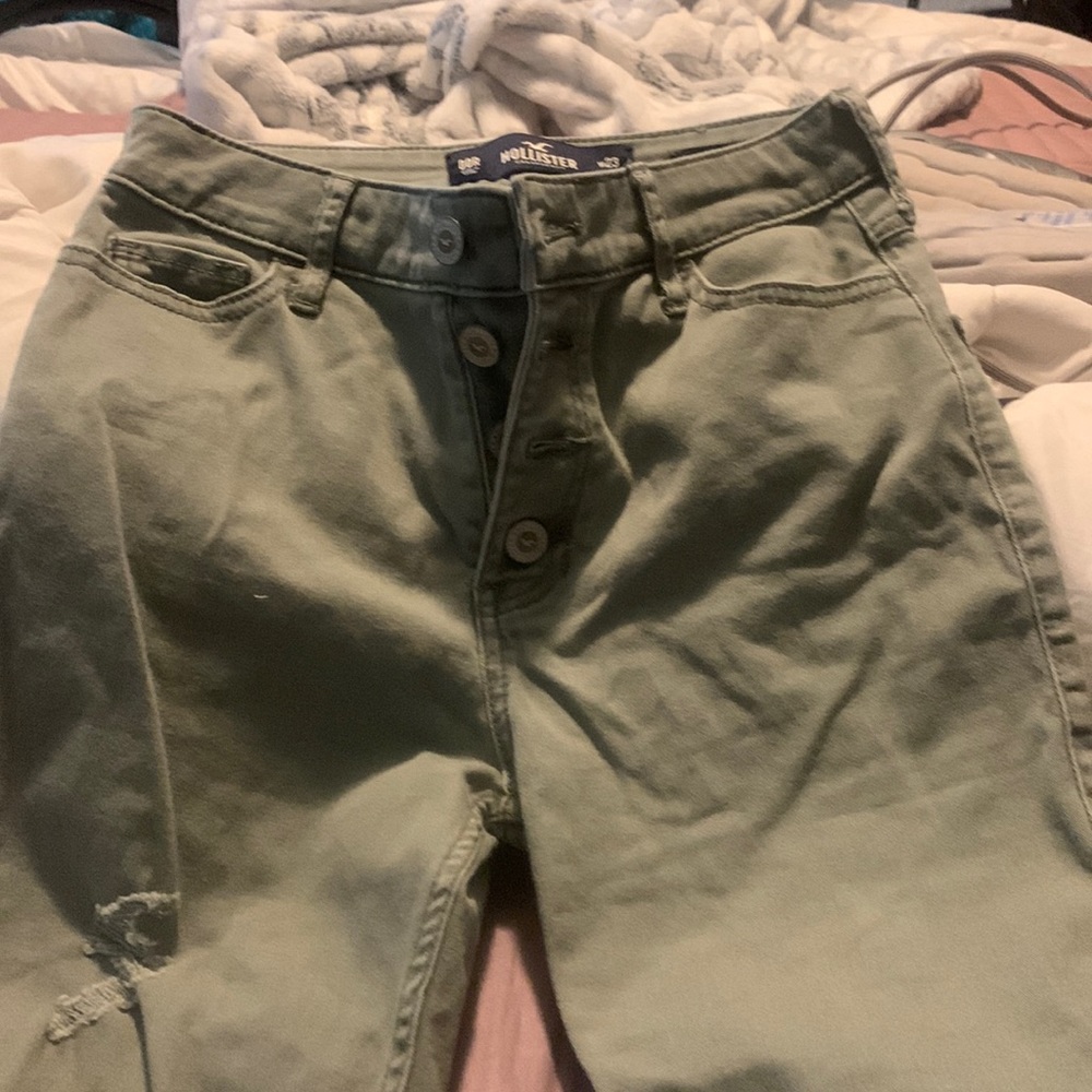 Hollister jeans, waist 23, length 26. High rise super skinny crop